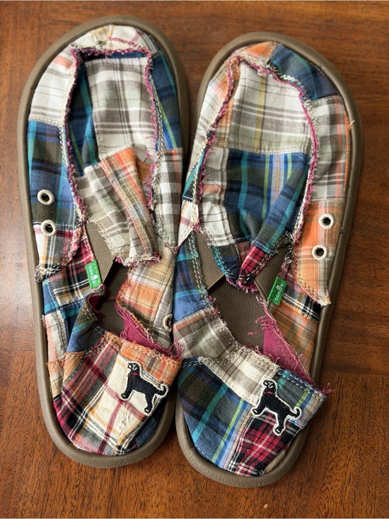 Sanuk Other - Sanuk Plaid Slip-On Canvas Shoes with “Black Dog” patches.